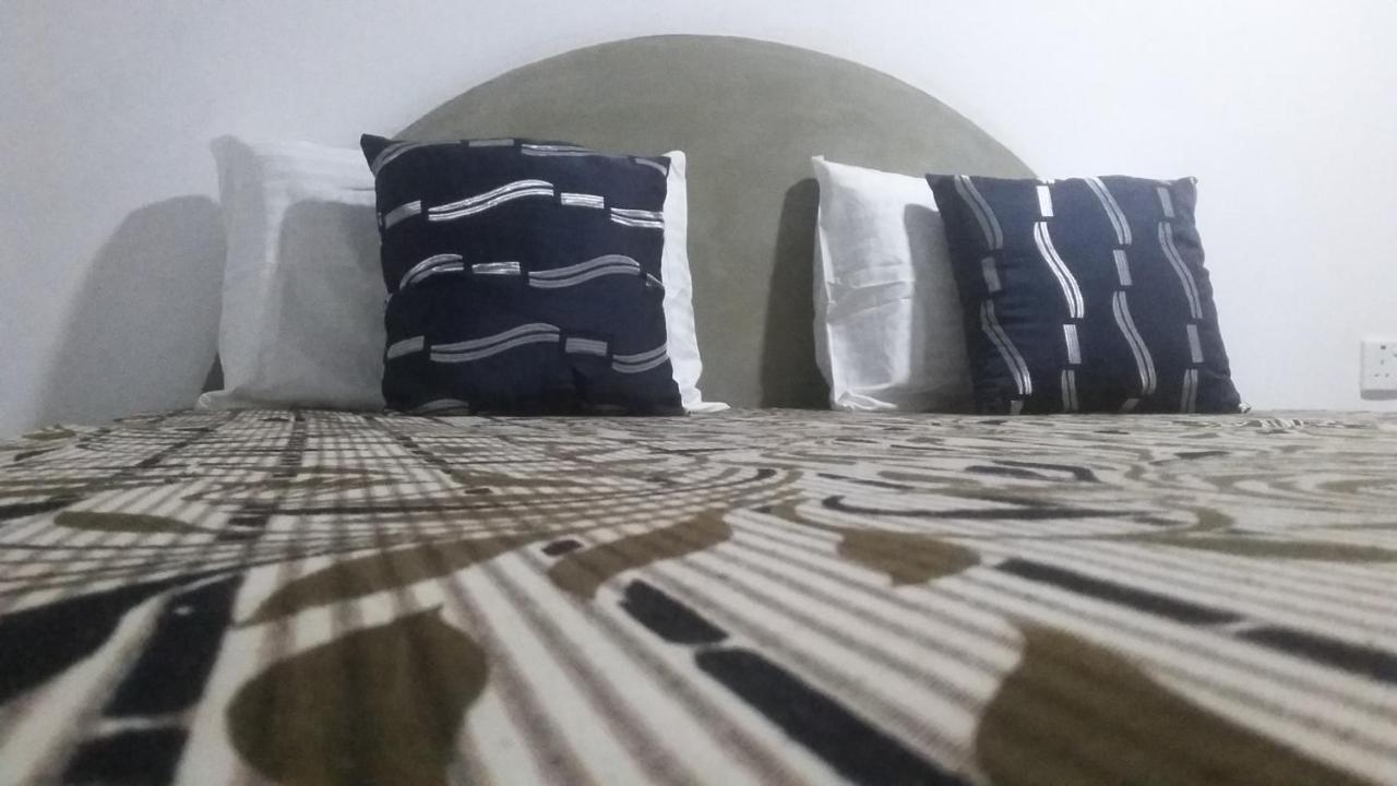 Angry Birds Homestay Хабарана Екстер'єр фото